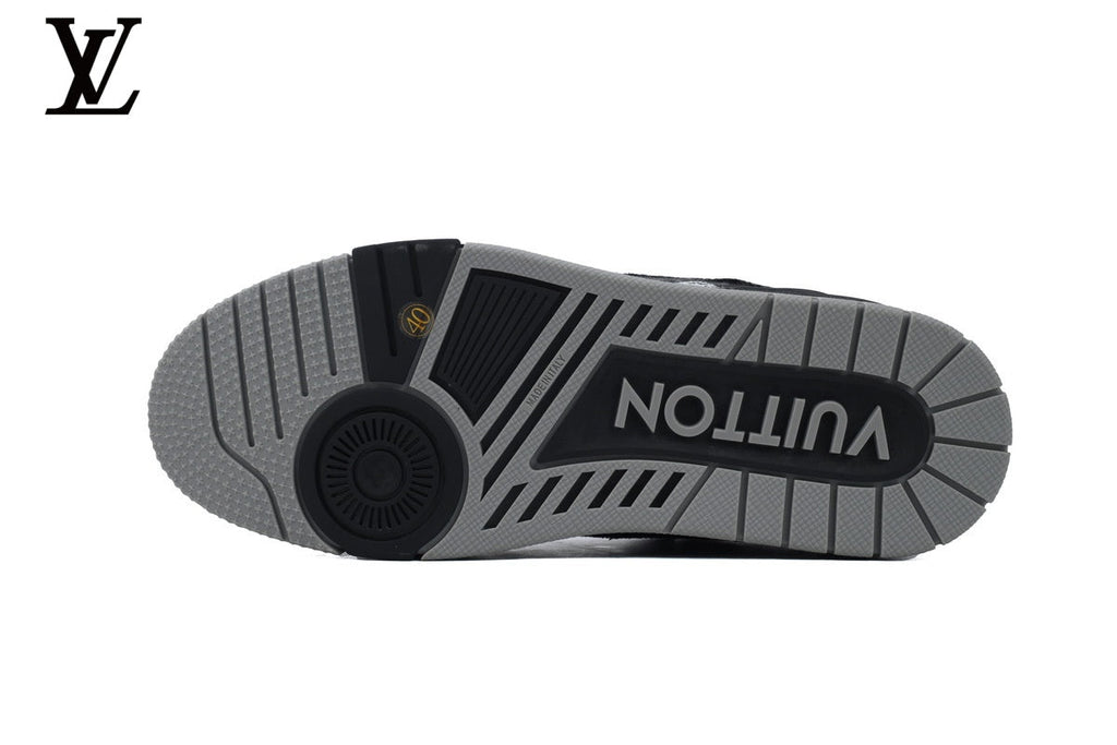 Louis Vuitton Trainer shoes for man  women Sneaker – Black Denim Monogram