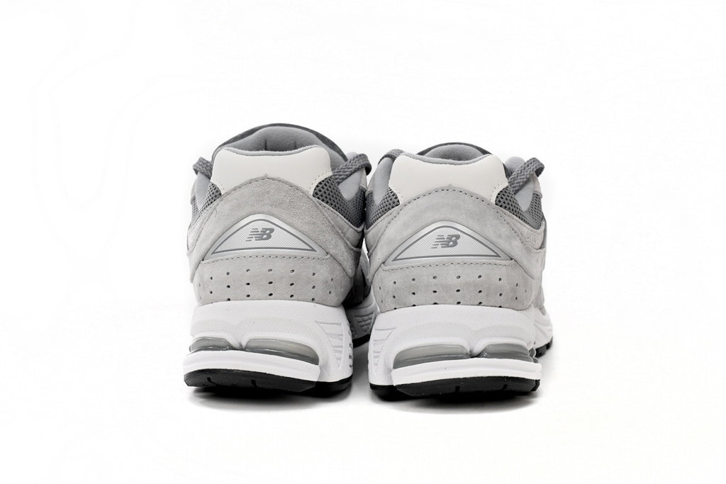 New Balance 2002R Sneakers
