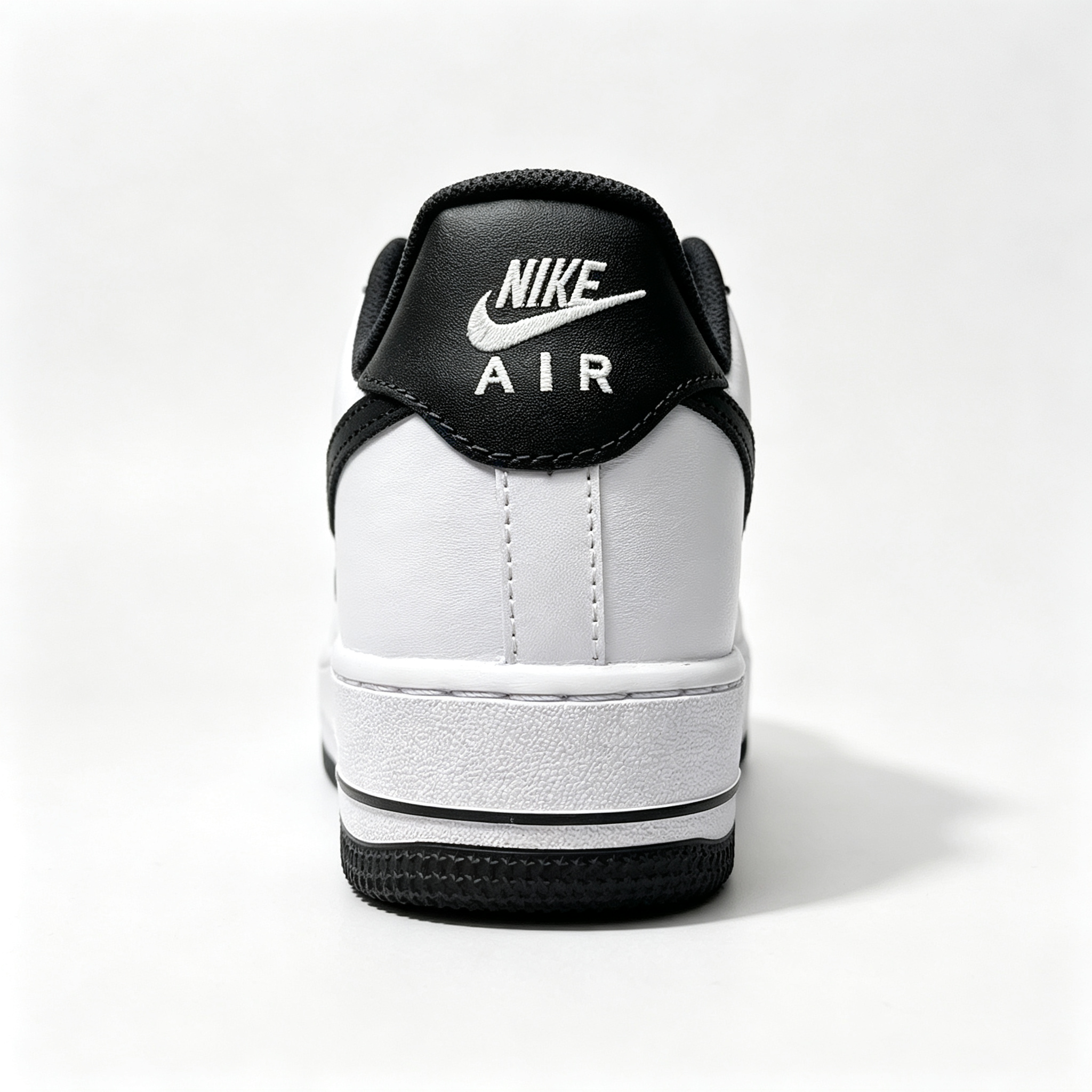 Nike Air Force 1 '07 Low 'White Black' – Iconic Two-Tone Leather Sneaker