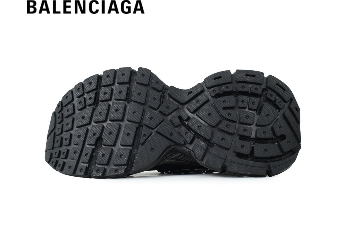 Balenciaga Runner men's shoes  women sneakers in Black with Chain Detail