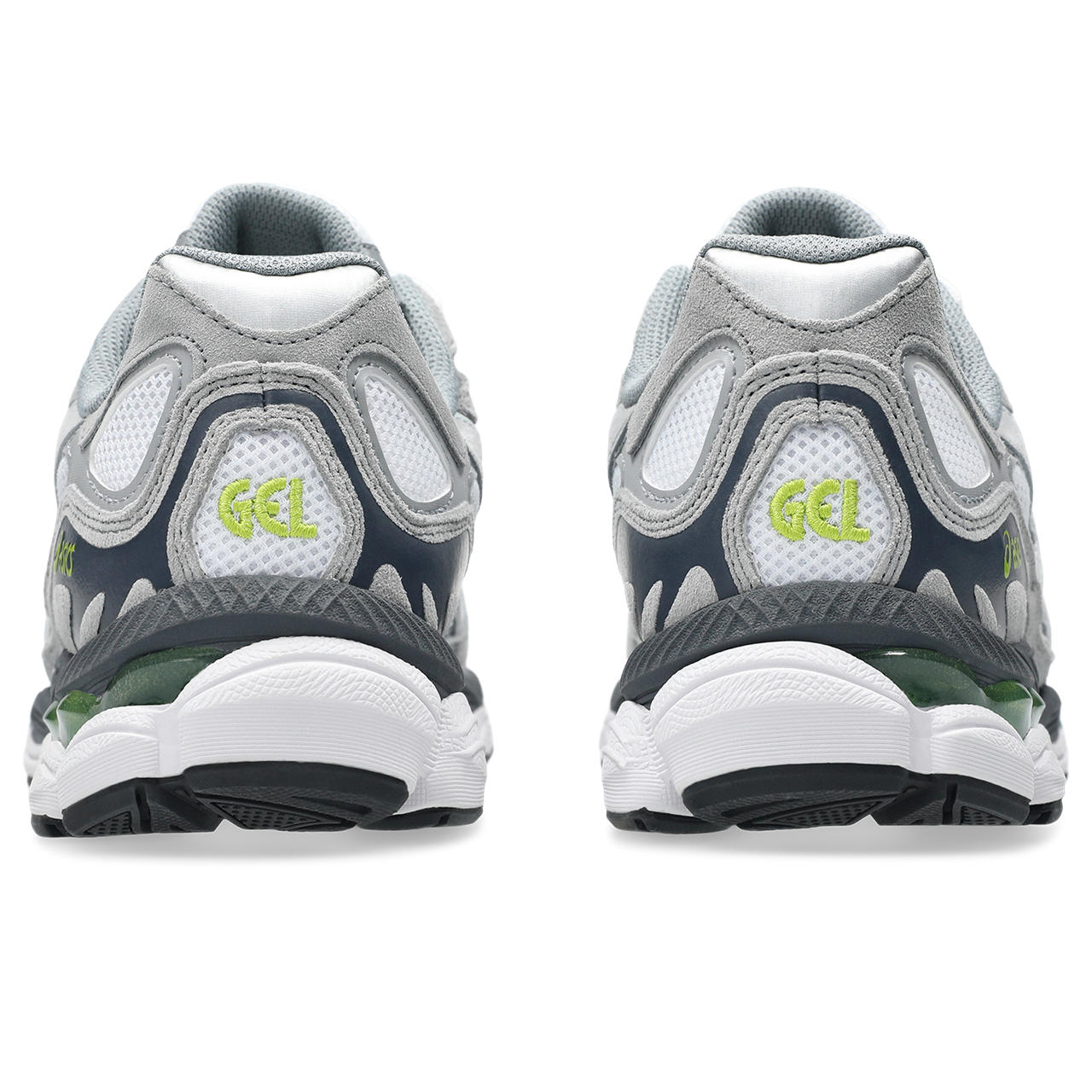 Asics Gel-Nimbus 24 – White/Light Grey/Navy Sneaker