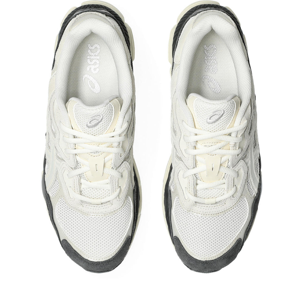 Asics Gel-Nimbus 24 – Cream/Black/Navy Sneaker