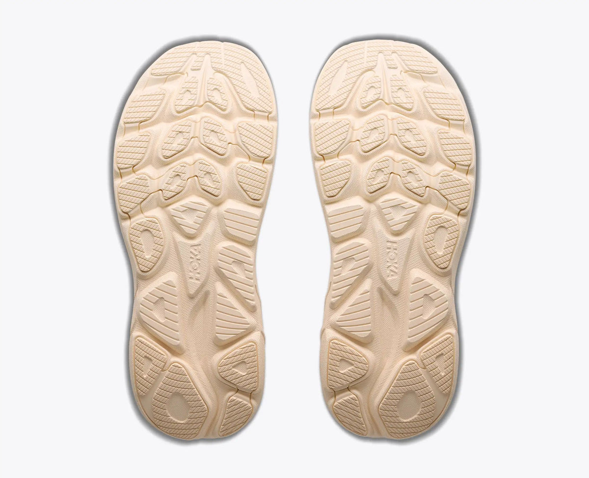 Hoka Bondi 8 — Cream / Beige