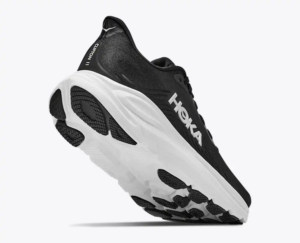 Hoka Bondi 8 — Black / White