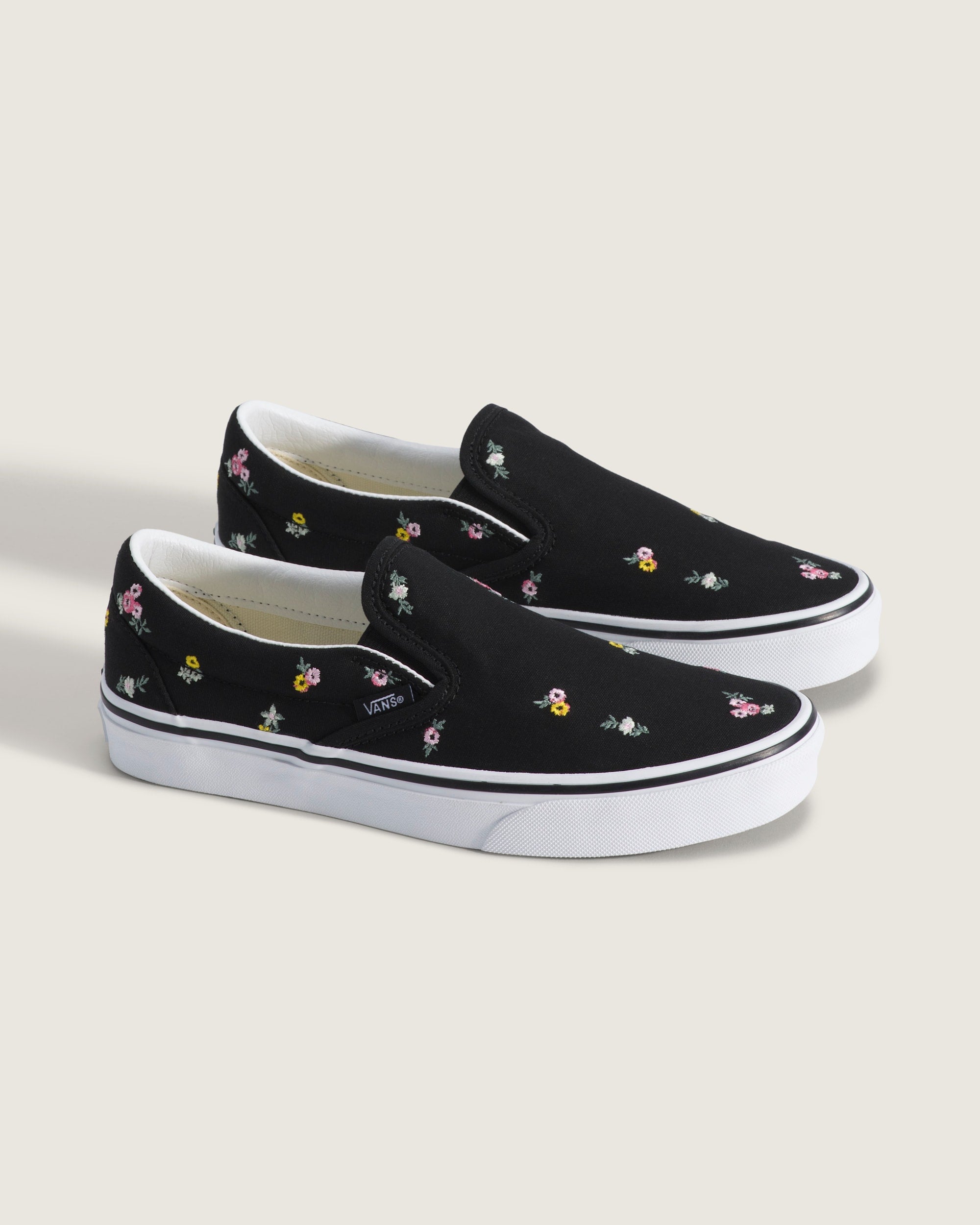 Vans Classic Slip-On Black Floral Embroidery Unisex Skate Shoes