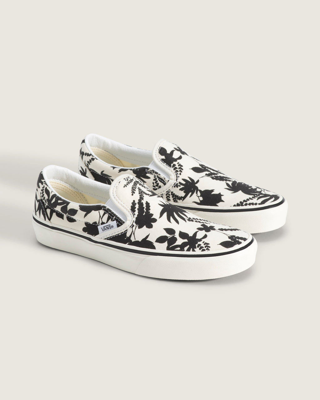 Vans Classic Slip-On Off-White Black Floral Print Unisex Skate Shoes