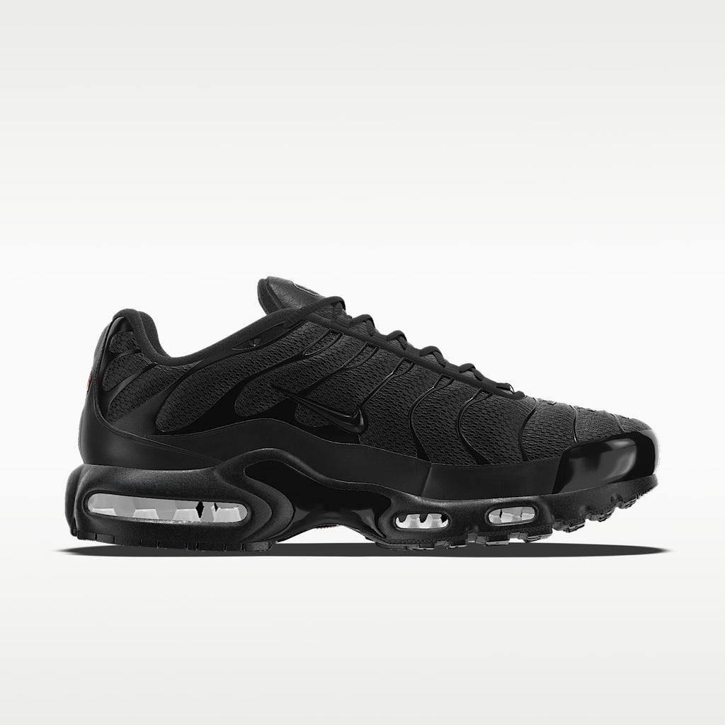 Nike Air Max Plus — Triple Black