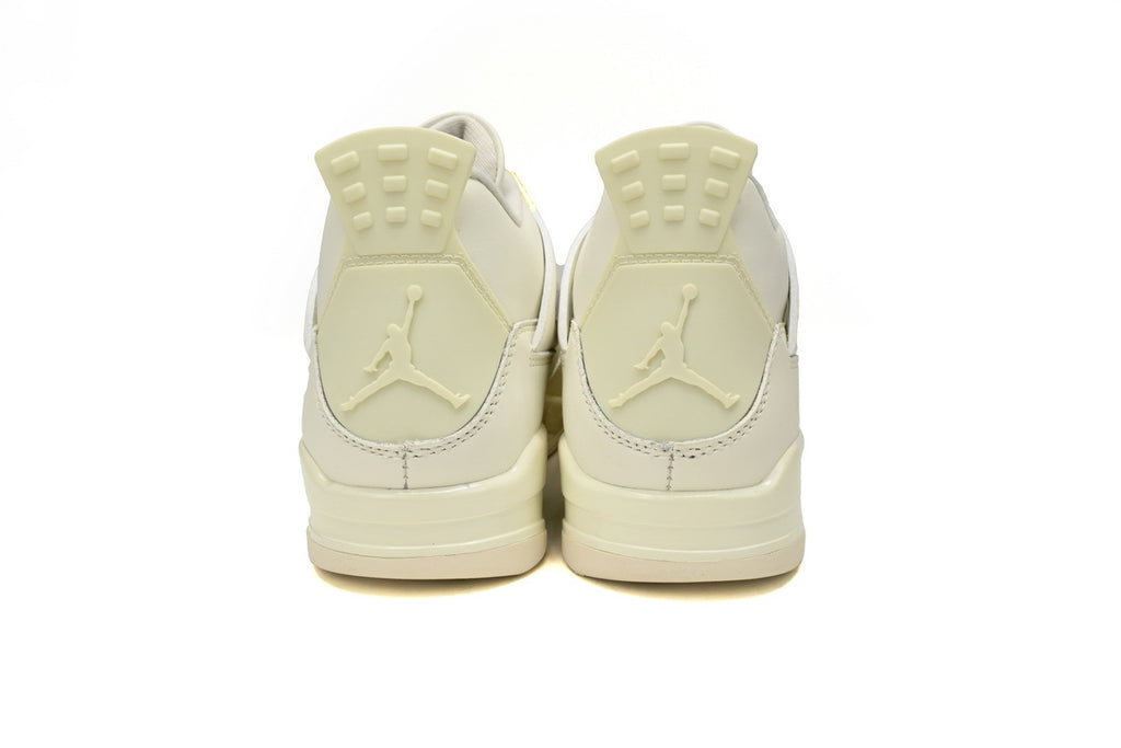 Nike Air Jordan 4 – Retro Basketball Sneakers
