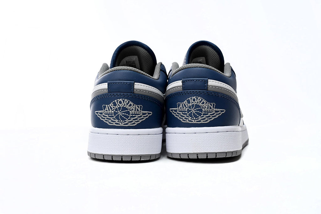 Nike Air Jordan 1 Retro Low Low-Top Sneakers
