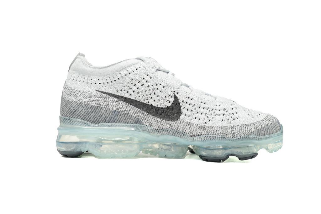 Nike Air VaporMax – Lightweight Running Sneakers