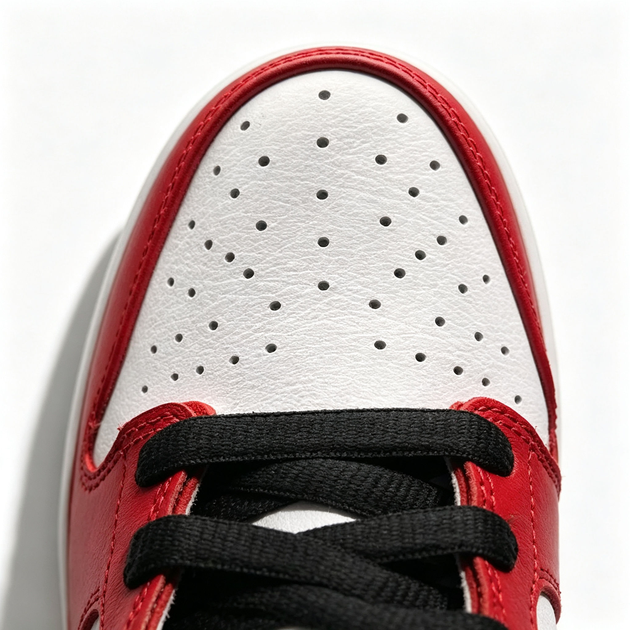 Nike Dunk Low – Red / White / Black
