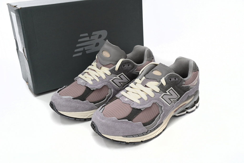 New Balance 2002R Sneakers