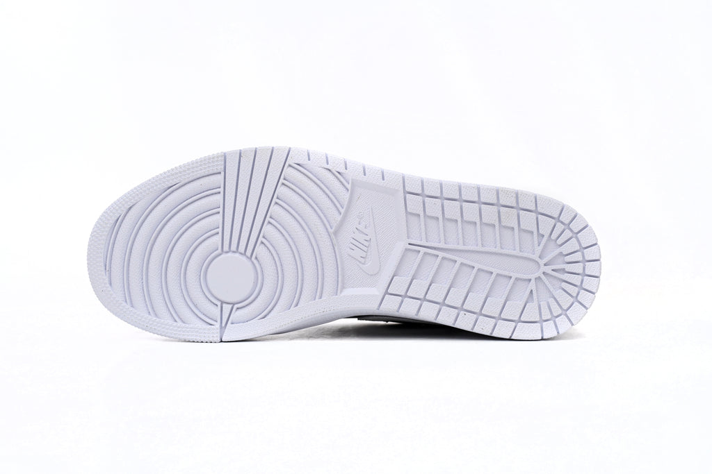 Nike Air Jordan 1 Retro Low Low-Top Sneakers