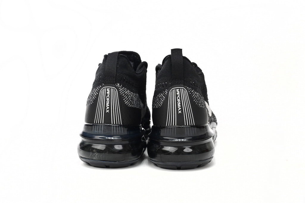 Nike Air VaporMax – Lightweight Running Sneakers