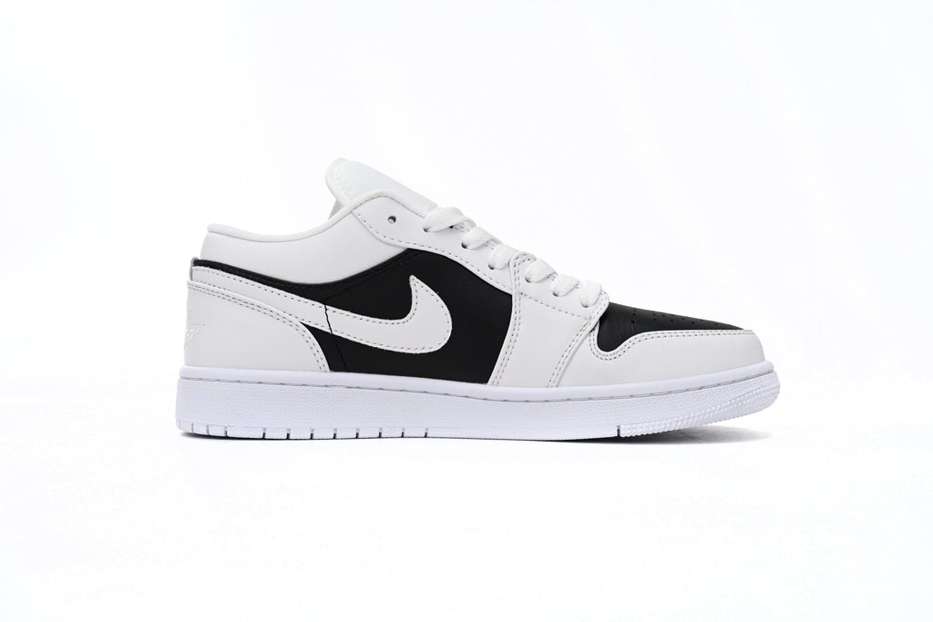 Nike Air Jordan 1 Retro Low Low-Top Sneakers