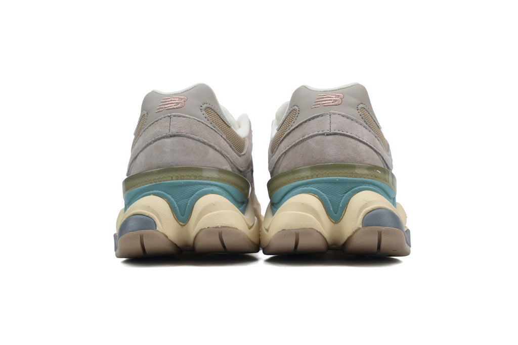 New Balance 9060 Sneakers