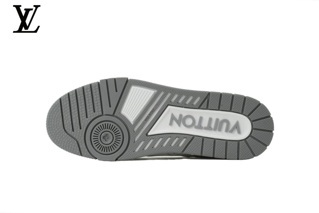Louis Vuitton Trainer  shoes for man  women Sneaker – White Monogram