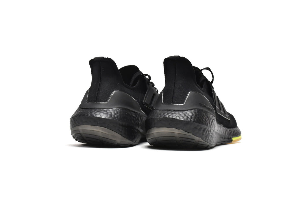 Adidas Ultraboost 22 Running Shoes