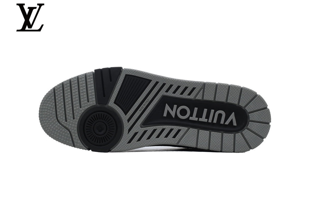 Louis Vuitton Trainer shoes for man  women Sneaker – Black & Silver Crystal