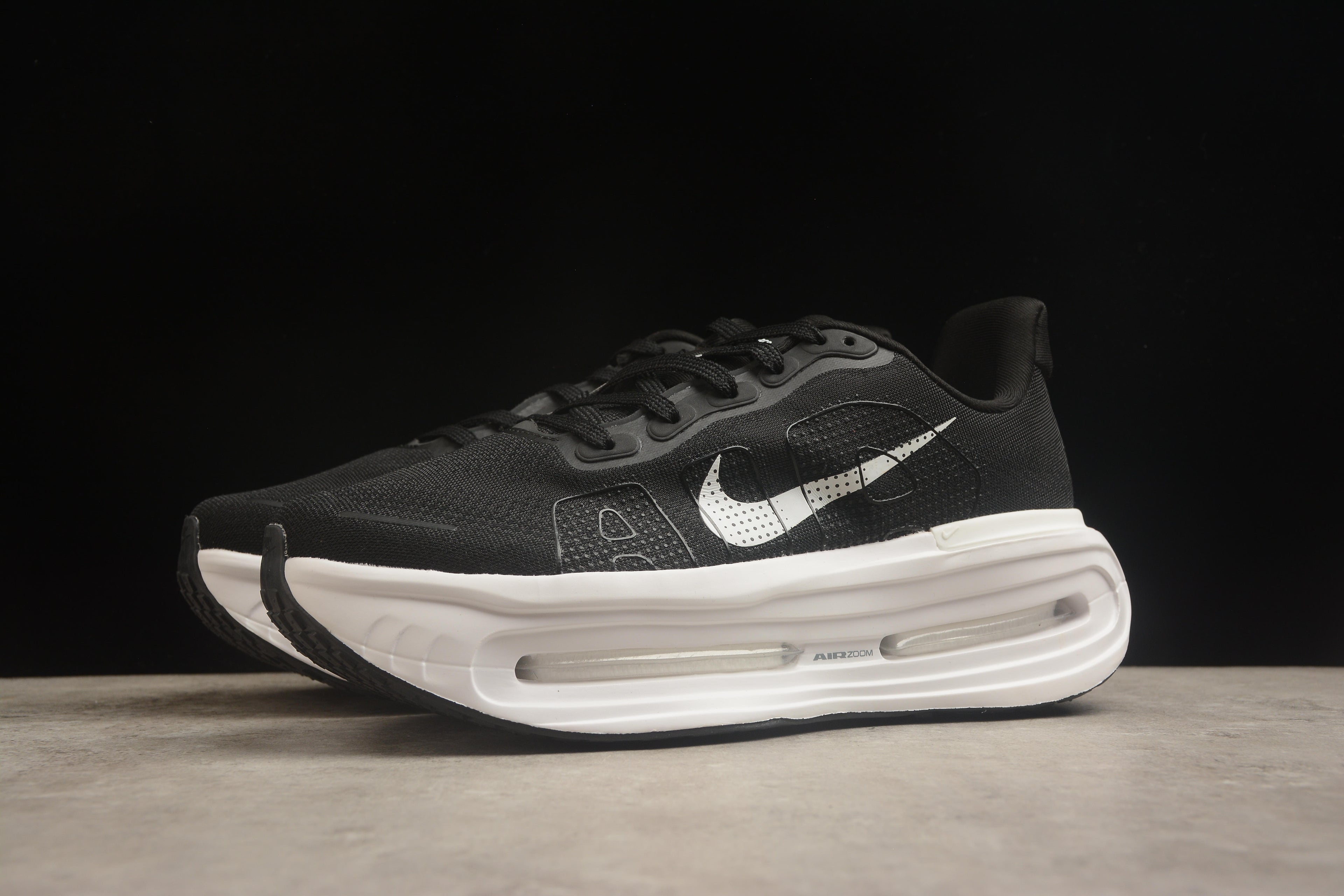 Nike Vomero 18 Running Shoes | Premium Cushioning | EU 36-45