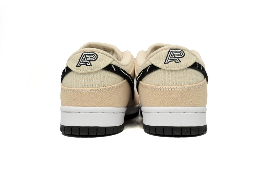 Nike SB Dunk Low – Classic Streetwear Sneakers (EU 36–45)