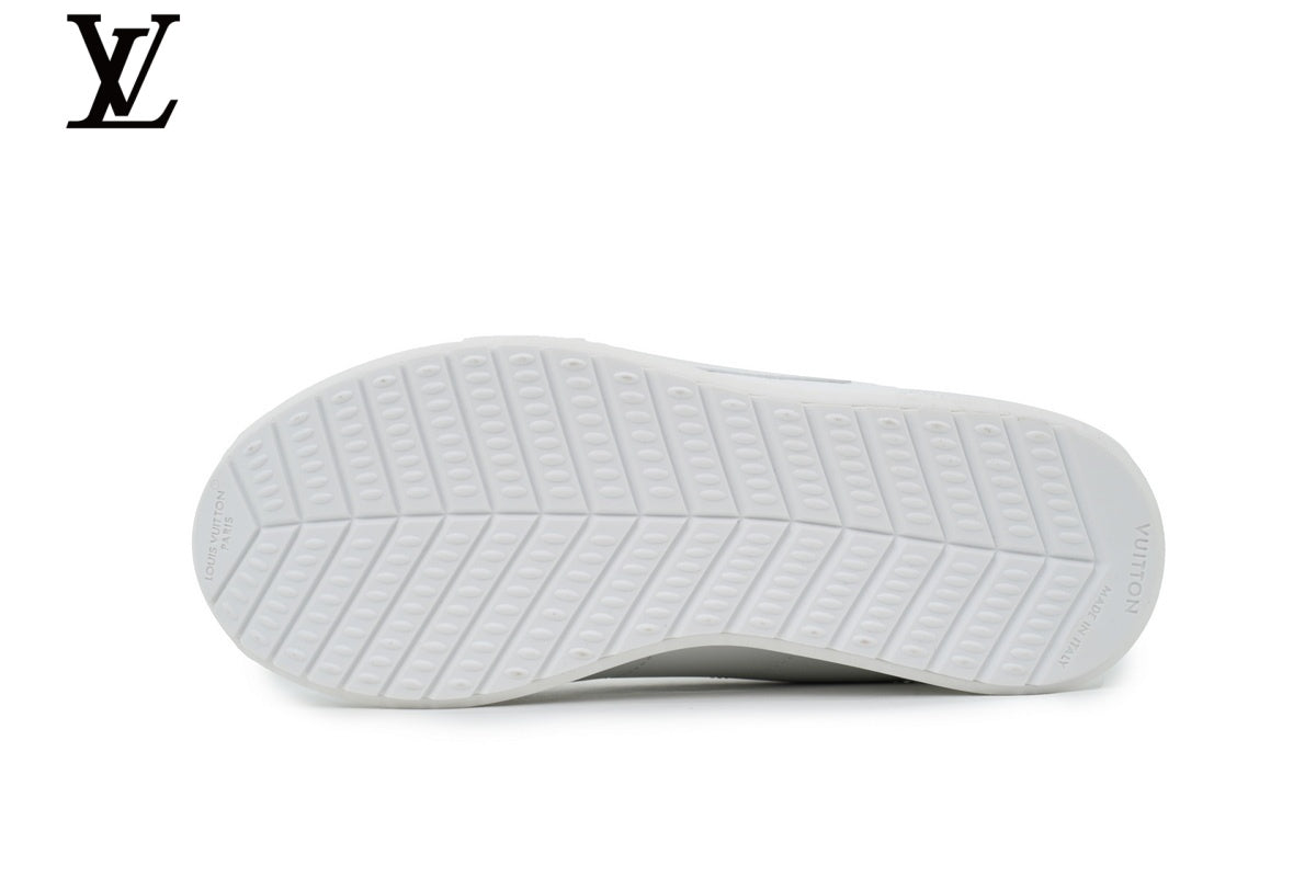 Louis Vuitton Low Top Sneaker in White Smooth Leather with Embossed Logo