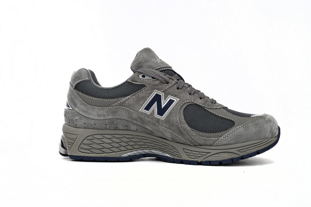 New Balance 2002R Sneakers