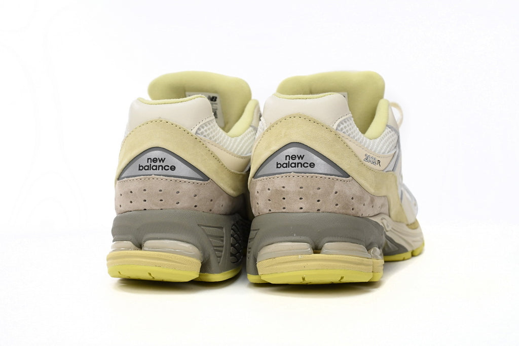 New Balance 2002R Sneakers