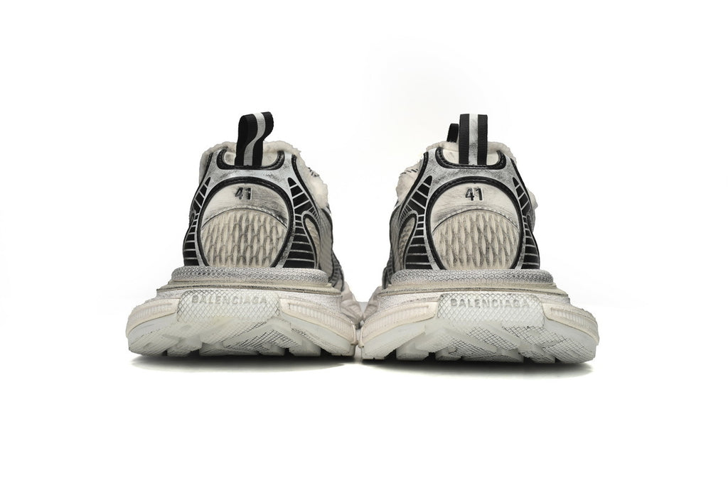 Balenciaga 3XL Sneaker – Low-Top Chunky Sole