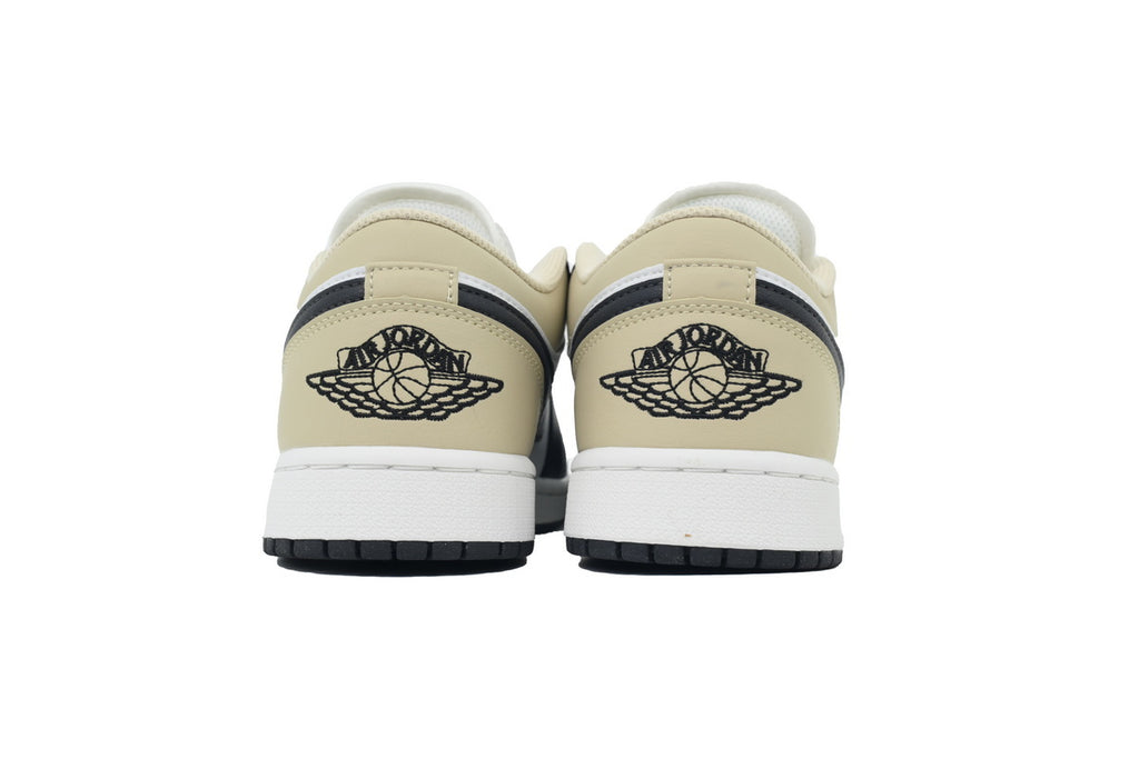 Nike Air Jordan 1 Retro Low Low-Top Sneakers