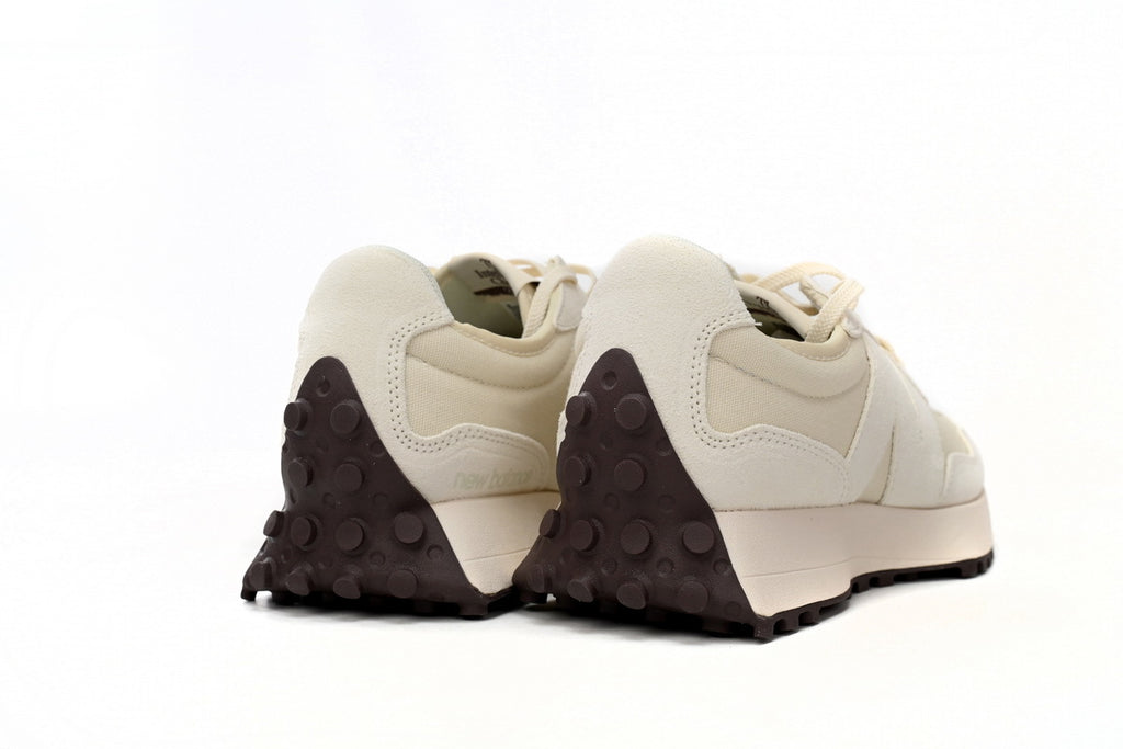New Balance 327 Sneakers