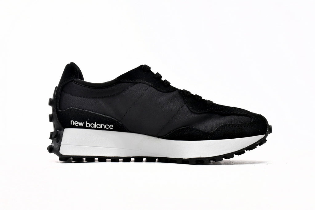 New Balance 327 Sneakers