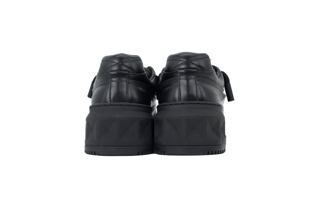 Valentino Garavani One Stud XL Sneakers